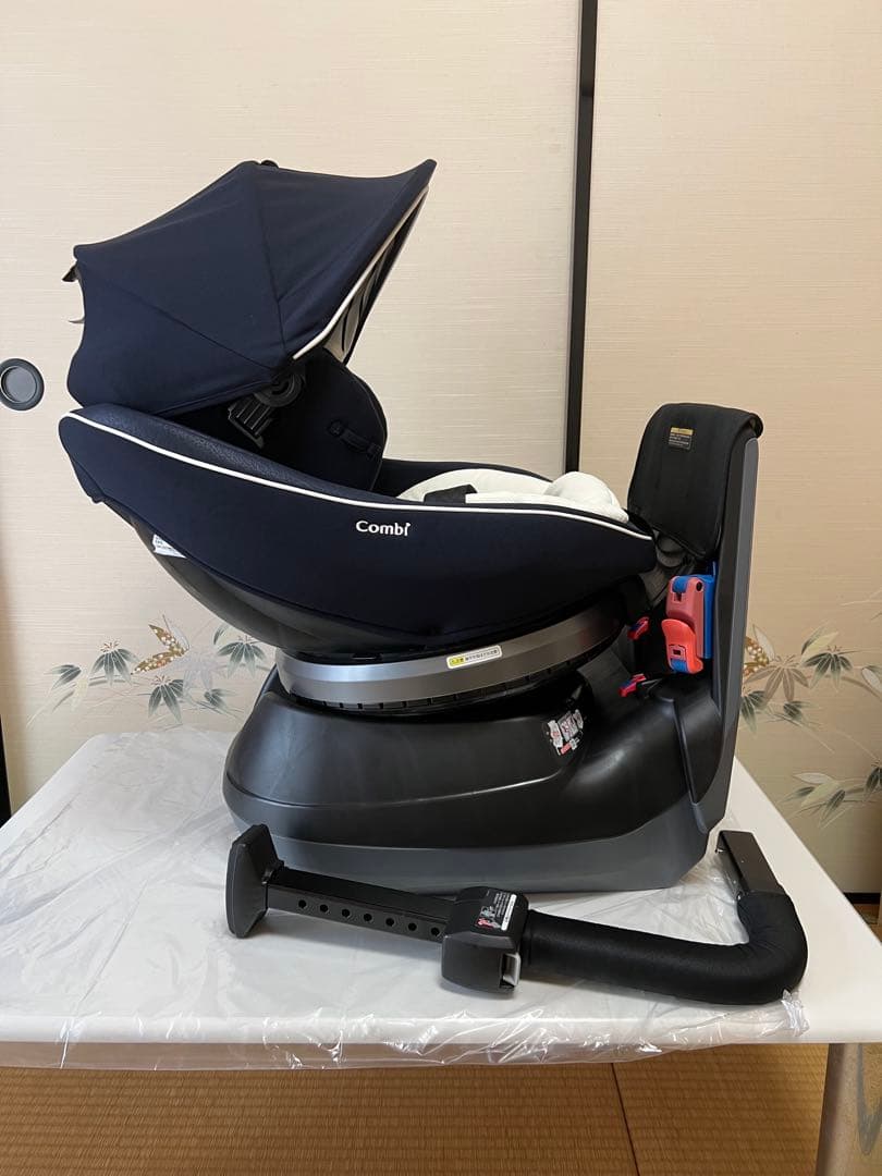 Combi チャイルドシート　クルムーヴスマート