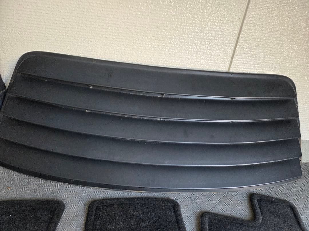 Dodge リアシールドとフロアマット 4枚セット