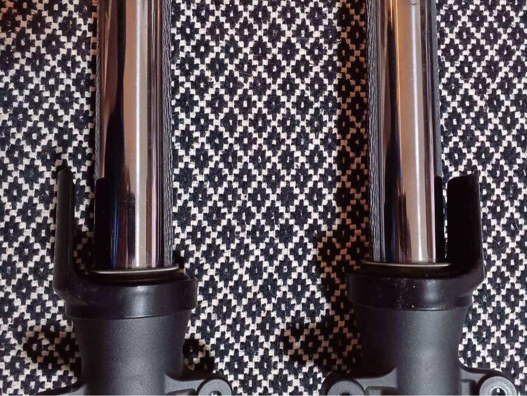 ZRX 1200 DAEG 純正フロントフォーク