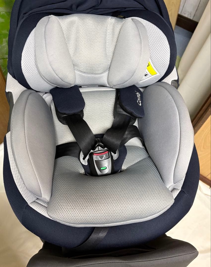 コンビ ザエス ISOFIX エッグショック ZC-690 チャイルドシート 美