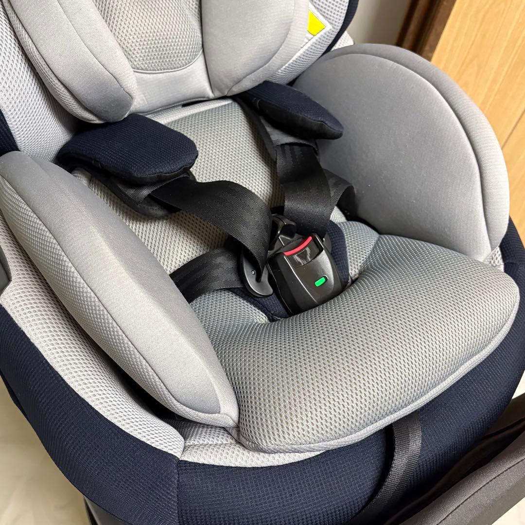 コンビ ザエス ISOFIX エッグショック ZC-690 チャイルドシート 美