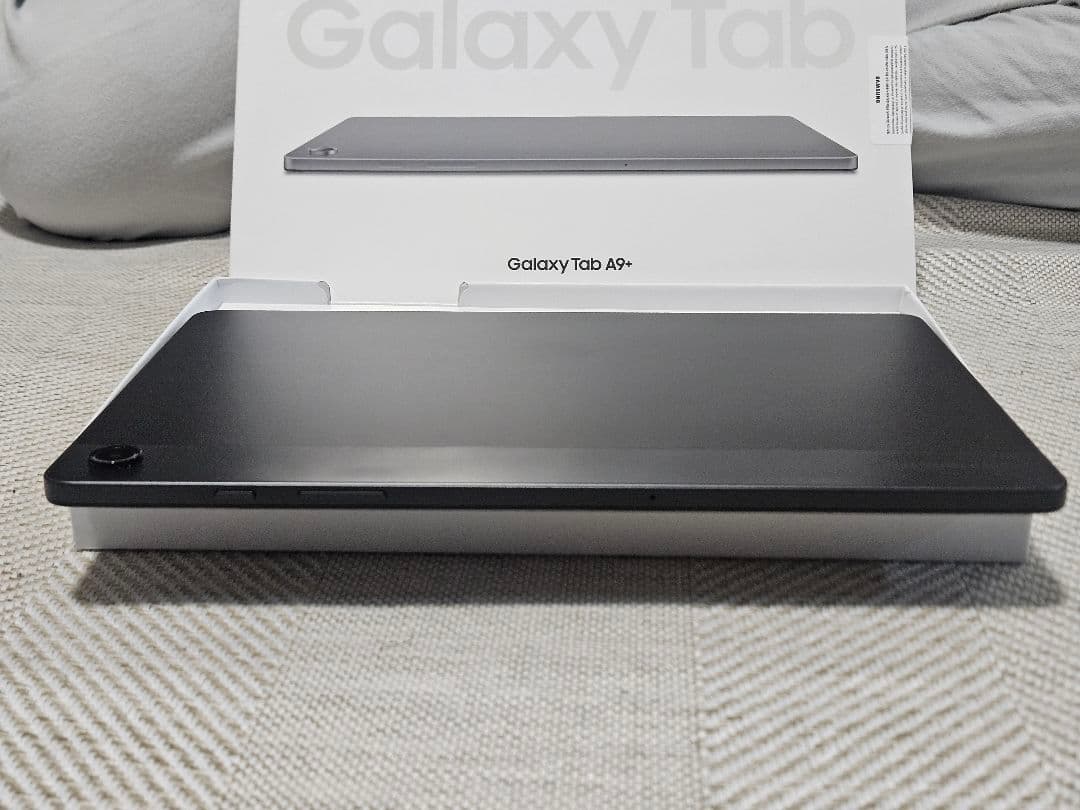 【極美品】Samsung Galaxy Tab A9+ ケース付き