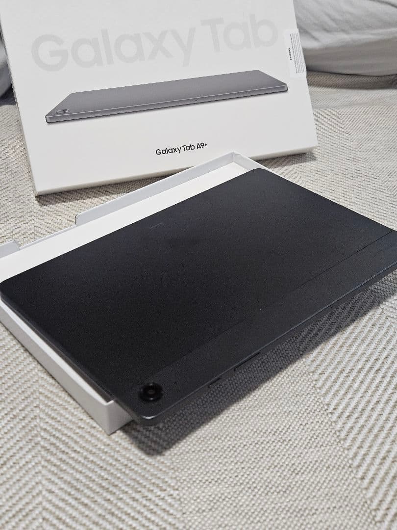 【極美品】Samsung Galaxy Tab A9+ ケース付き