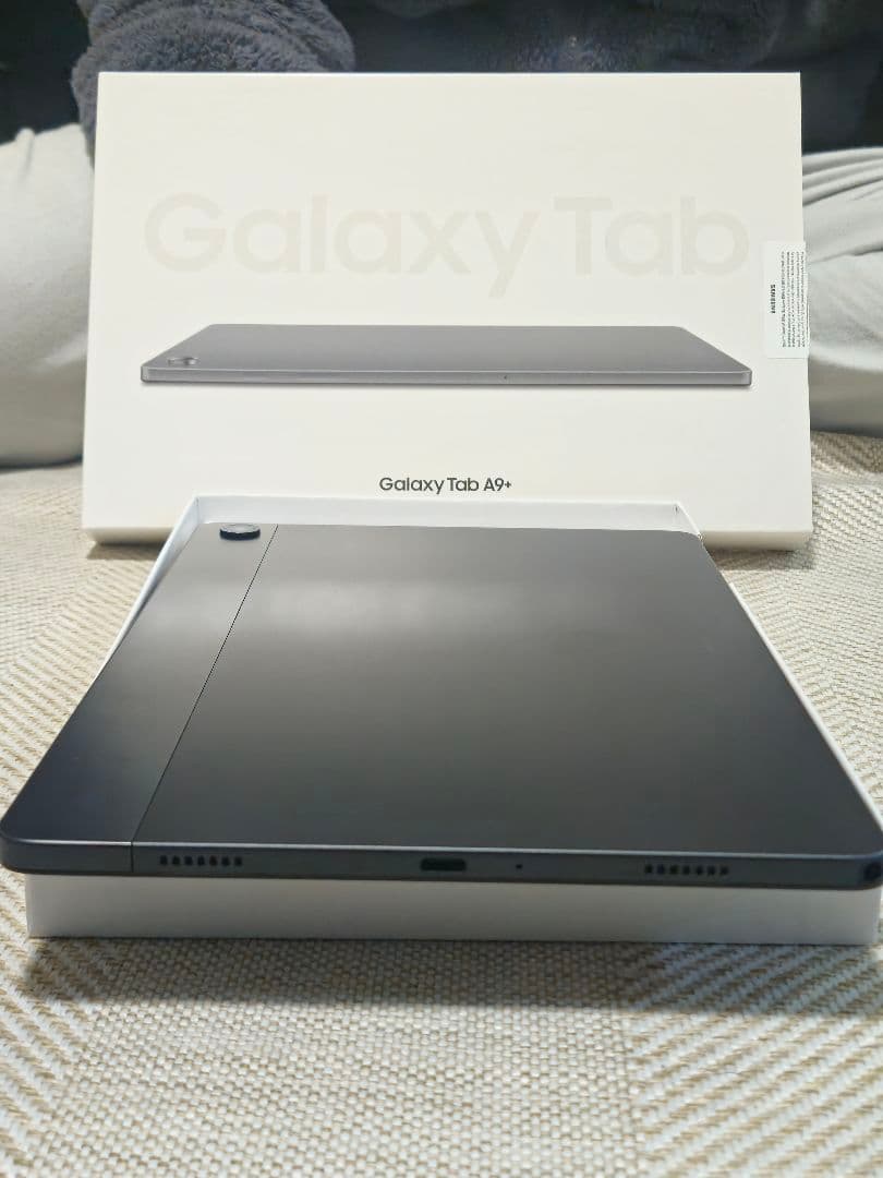 【極美品】Samsung Galaxy Tab A9+ ケース付き