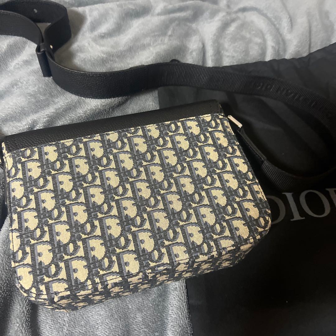 ショルダーバッグ 美品！！即日発送 多分ですが並行輸入品です。ご理解お願いします