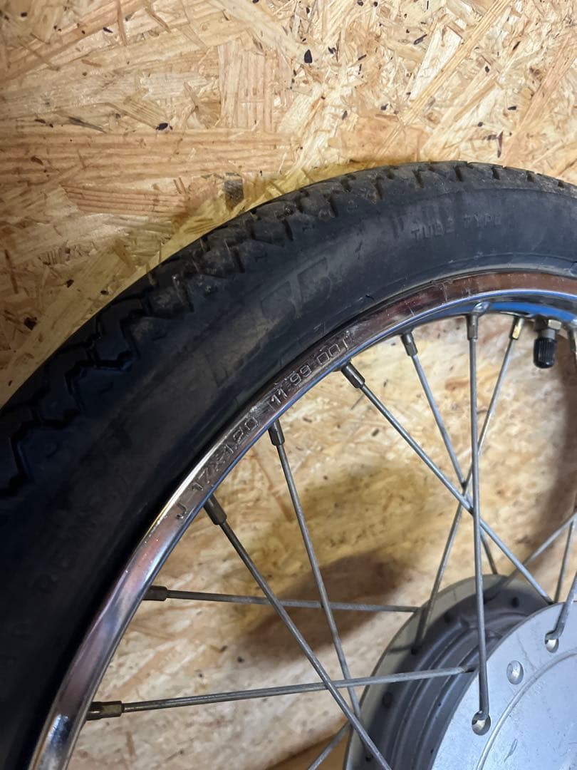 ホンダ　スーパーカブ50 c50取り外し　AA01 フロントホイール　良品