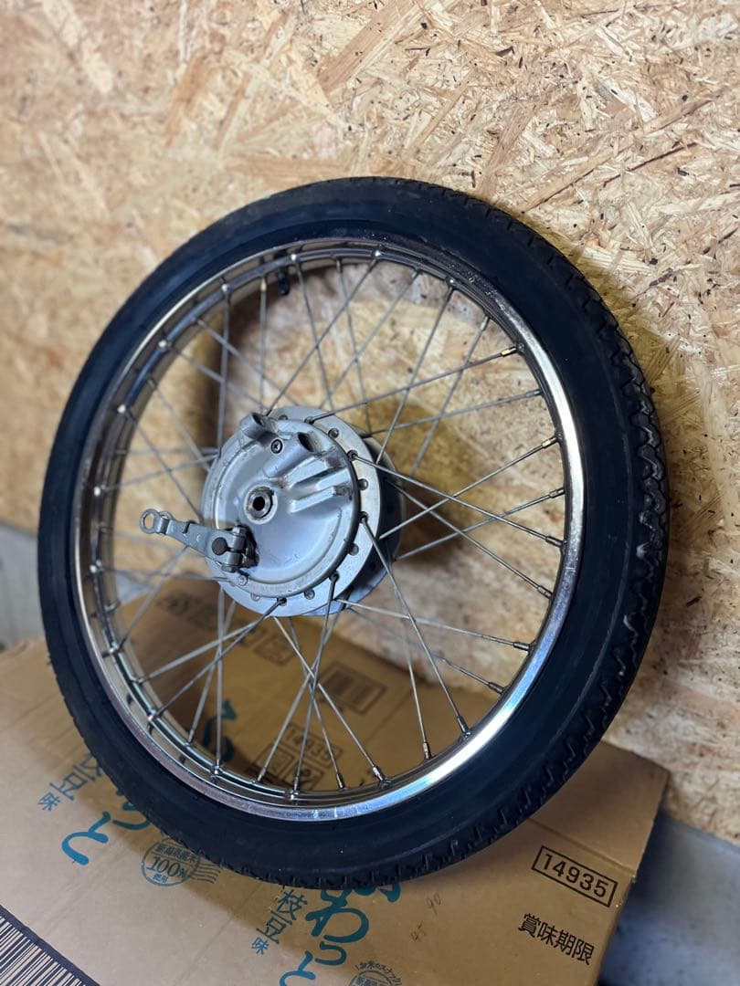 ホンダ　スーパーカブ50 c50取り外し　AA01 フロントホイール　良品