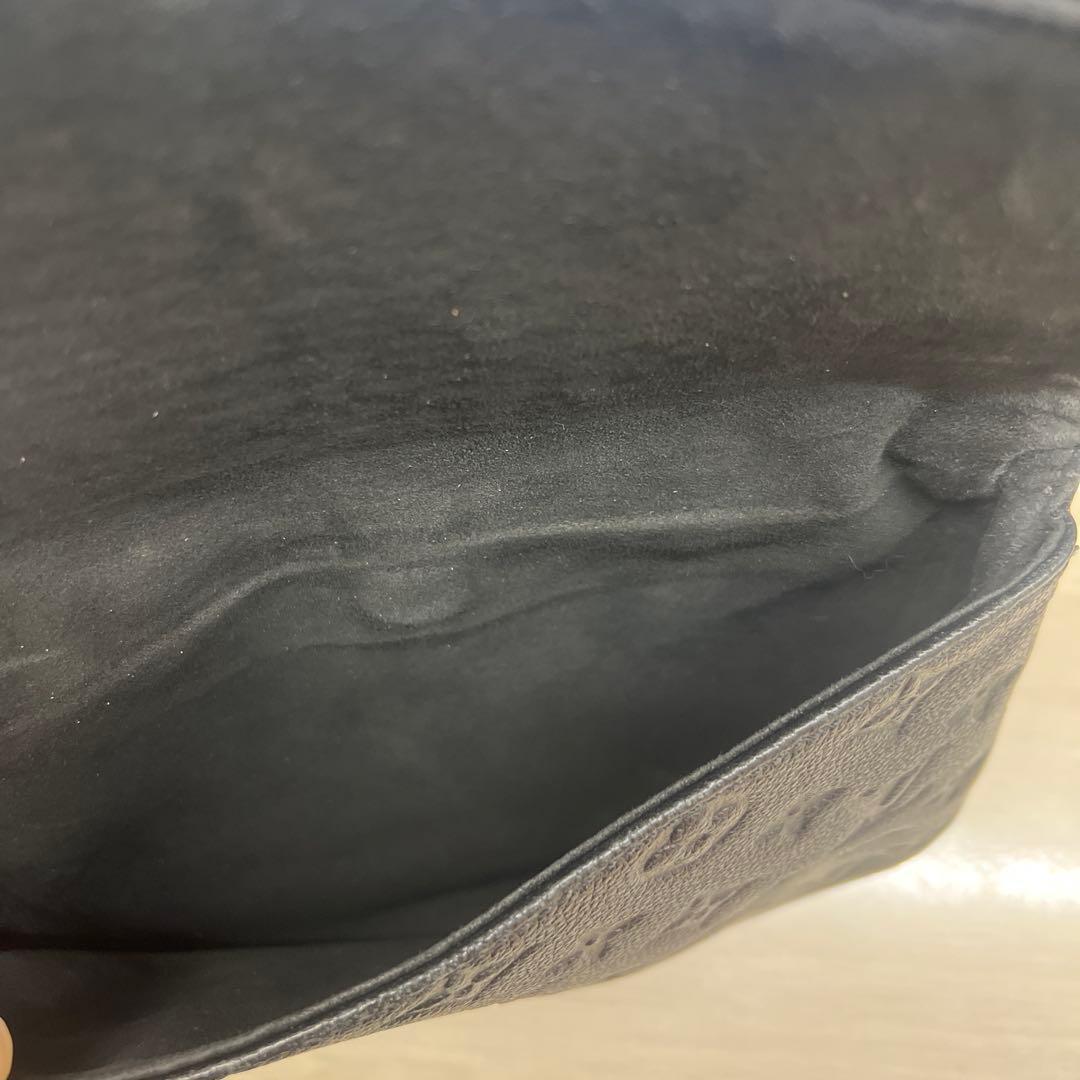 Louis Vuitton ブラックショルダーバッグ　アンプラント