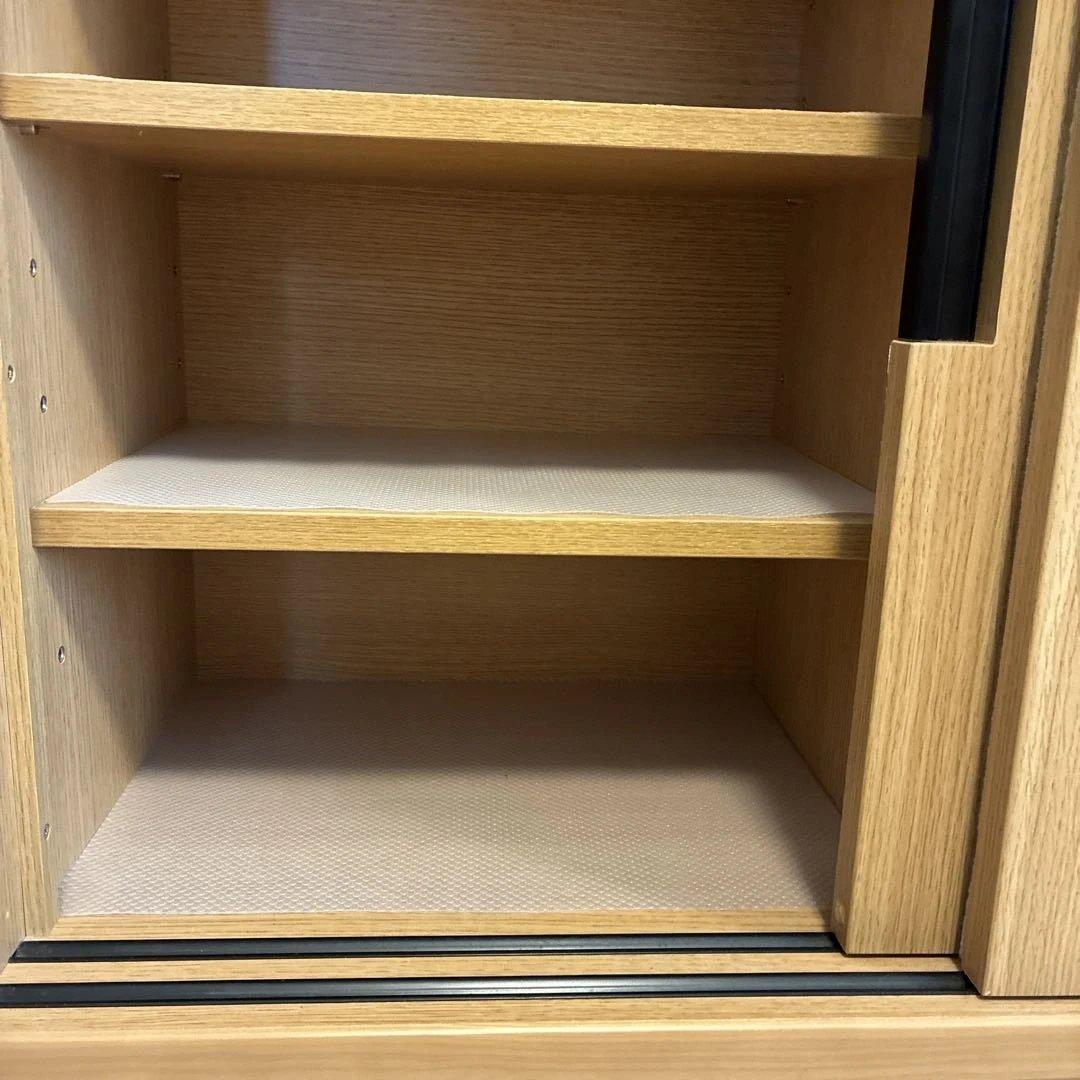 スライドドア式　食器棚