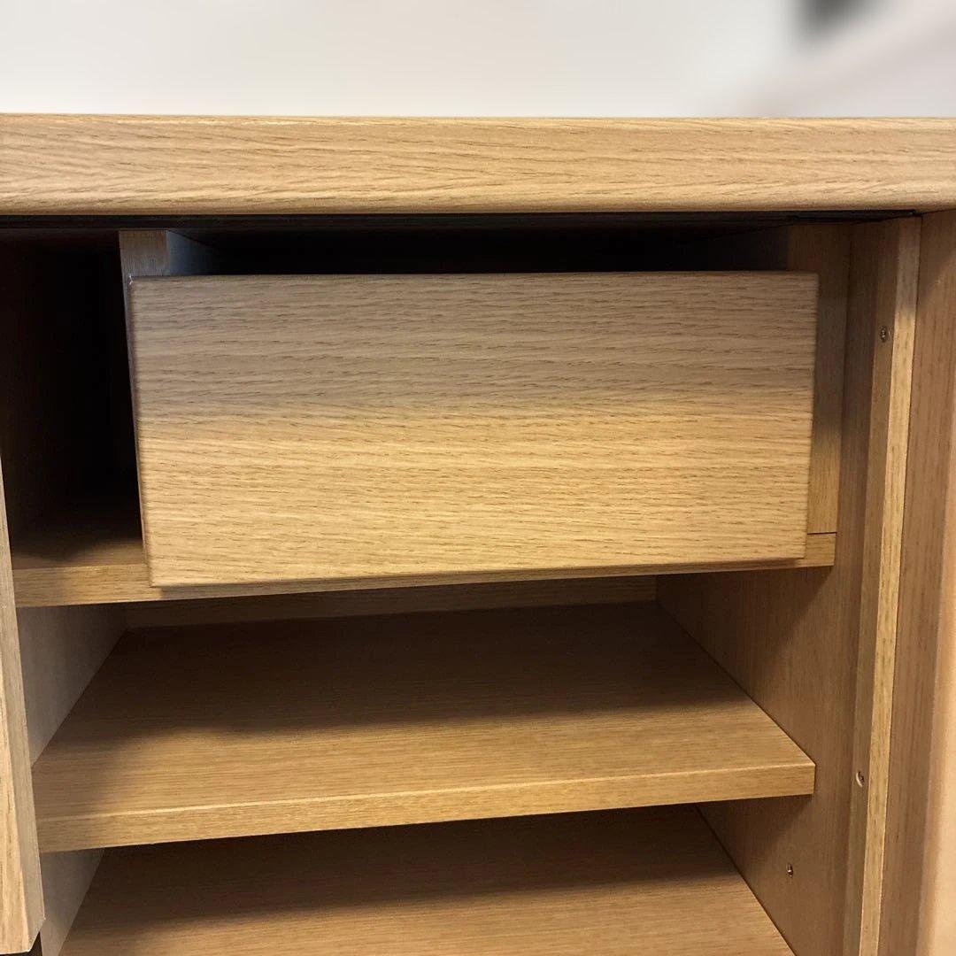 スライドドア式　食器棚