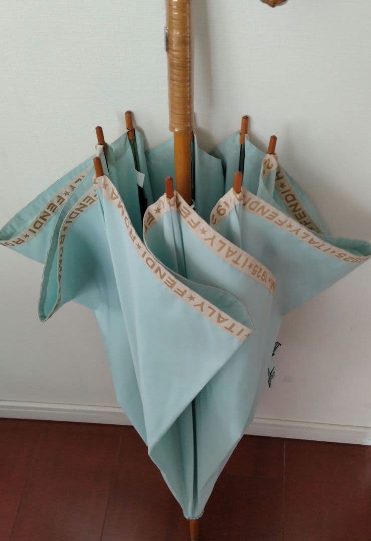 FENDI ミントグリーン 長傘