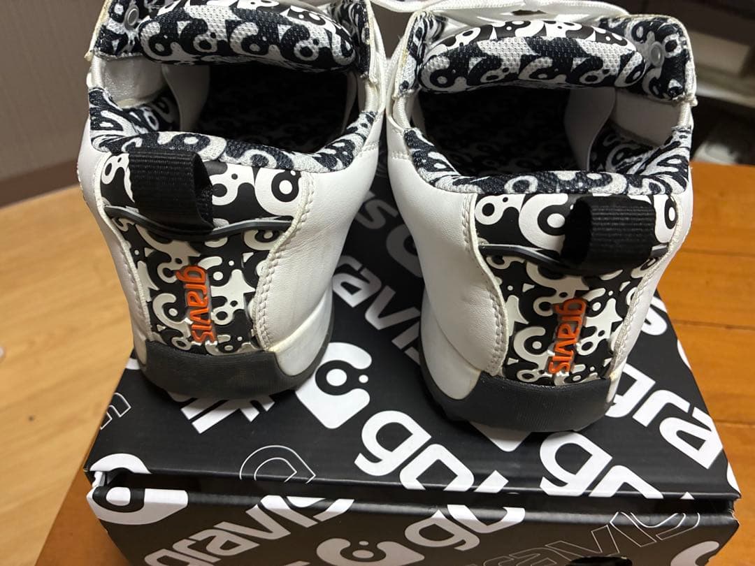 中古美品　gravis golf ゴルフシューズ US 8.0(26.0)