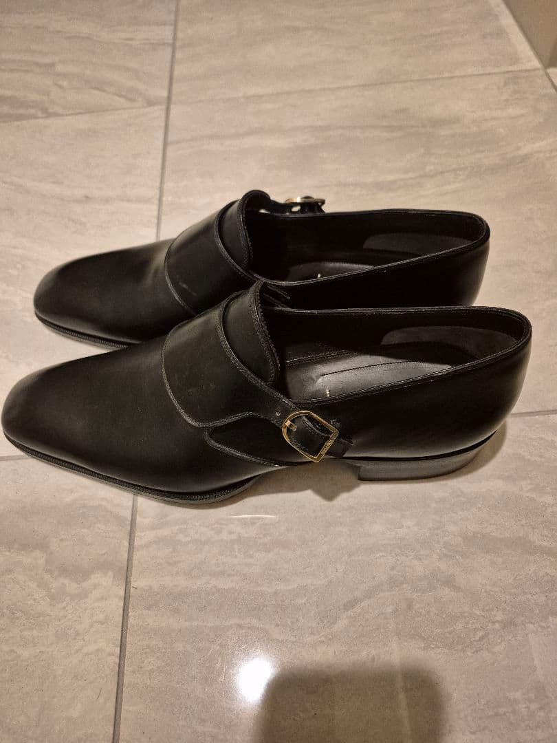 TOM FORD ブラック ドレスシューズ バックル付き