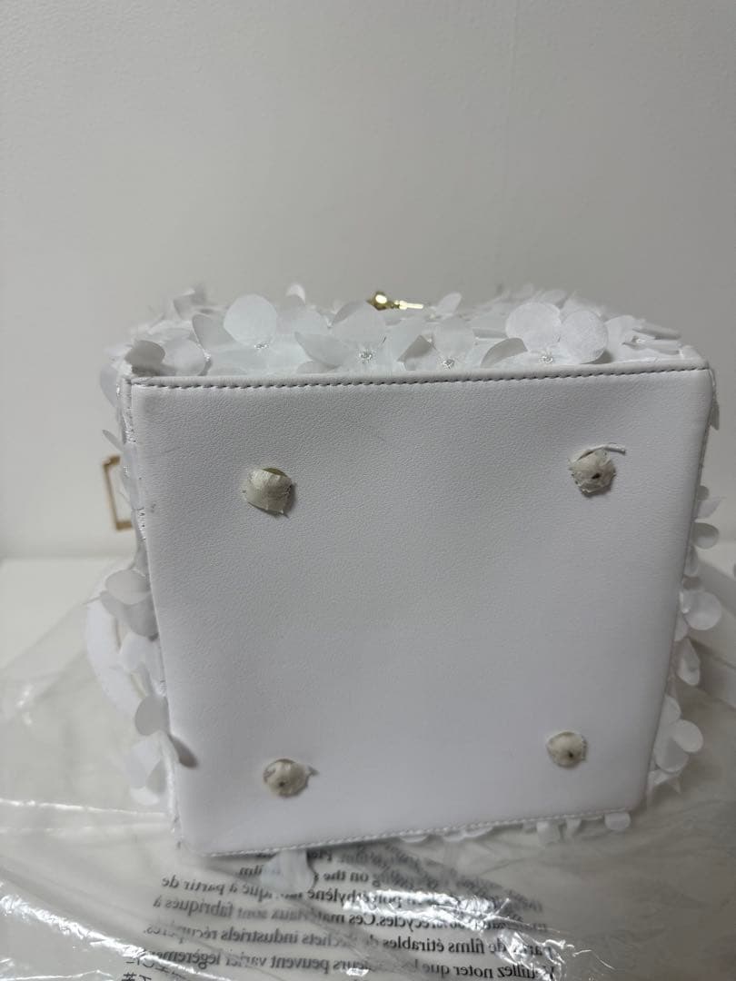 bibiy B. FLORET BOX BAGタグあり