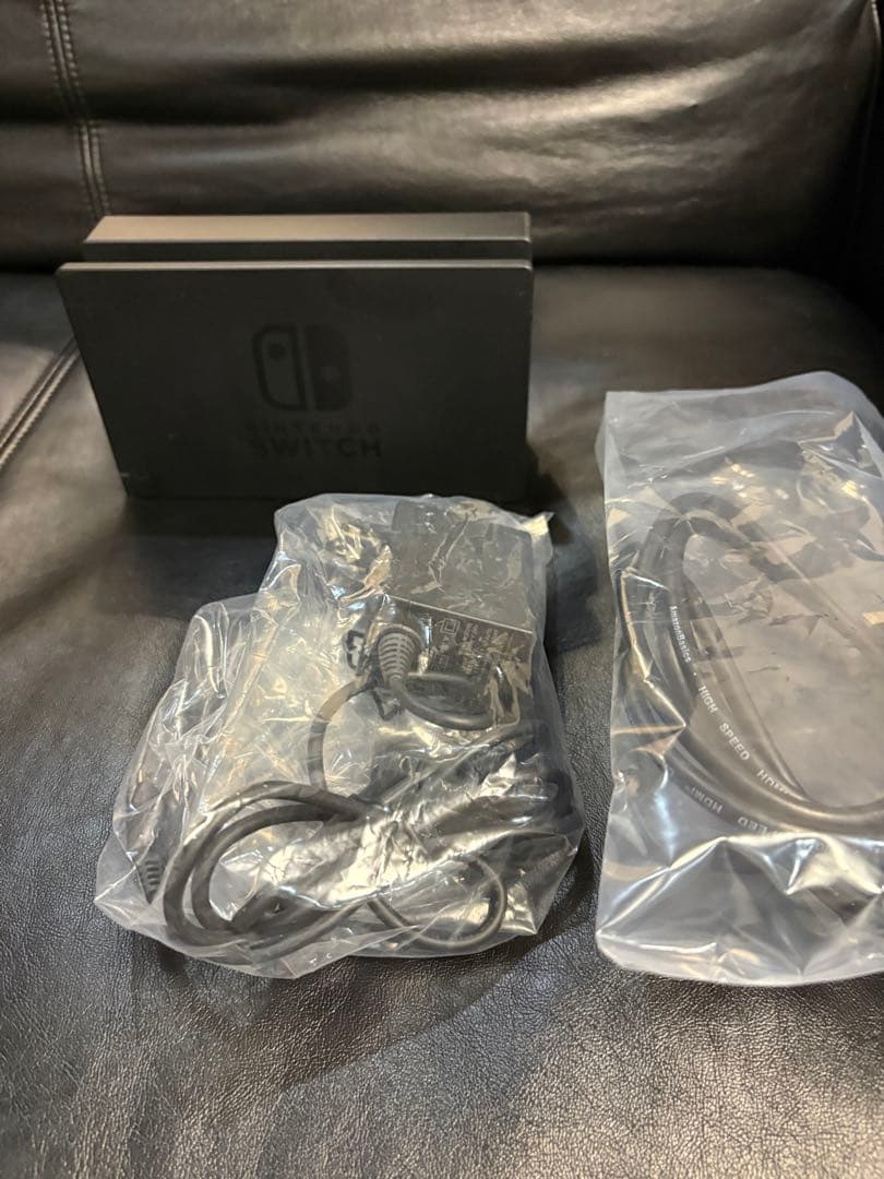 Nintendo Switch 本体 グレー　コントローラー4つ