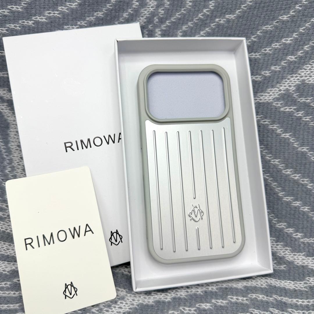 新品/未使用 RIMOWA リモワ iPhone17pro ケースシルバー