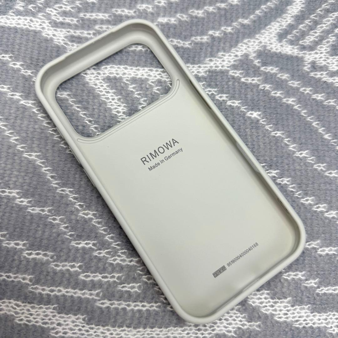 新品/未使用 RIMOWA リモワ iPhone17pro ケースシルバー