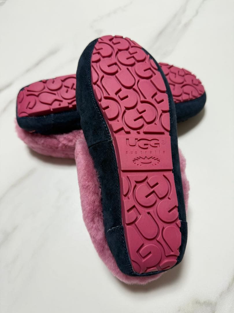 【新品未使用】 アグー UGG モカシン 希少カラー 22cm ネイビー/ピンク