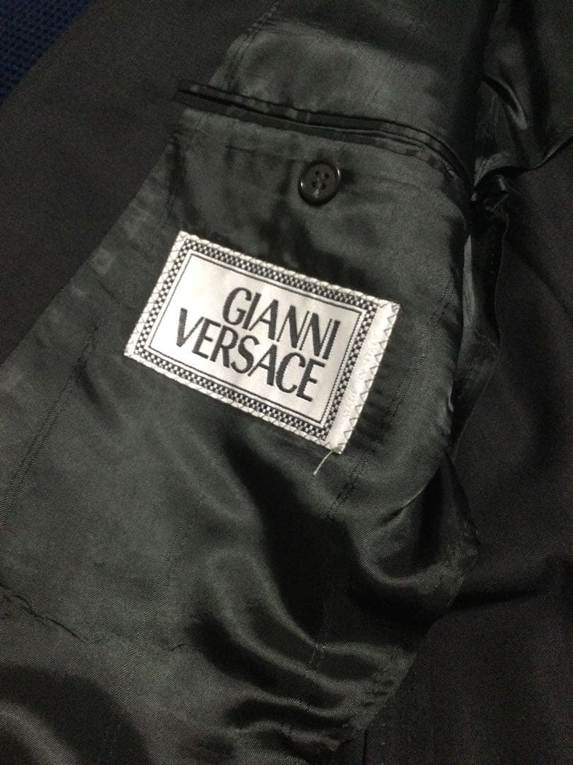遣唐使アキラ　GIANNI VERSACE ダブルブレストスーツ　ブラック