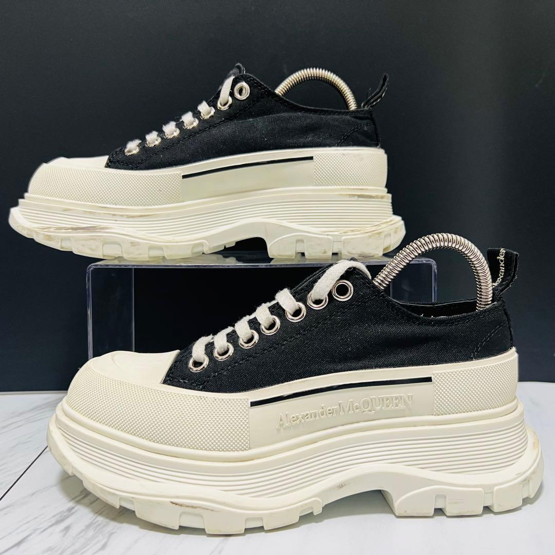 美品 アレキサンダーマックイーン トレッドスリック 厚底 22.5相当 黒白