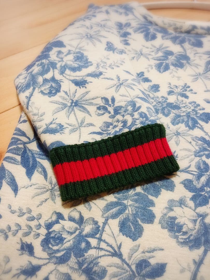 あ*る様 GUCCI　希少　ワンピース　スウェット　シェリーライン　花柄　卒業式