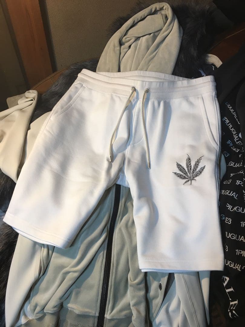 山々1piu1uguale3 SHORTS