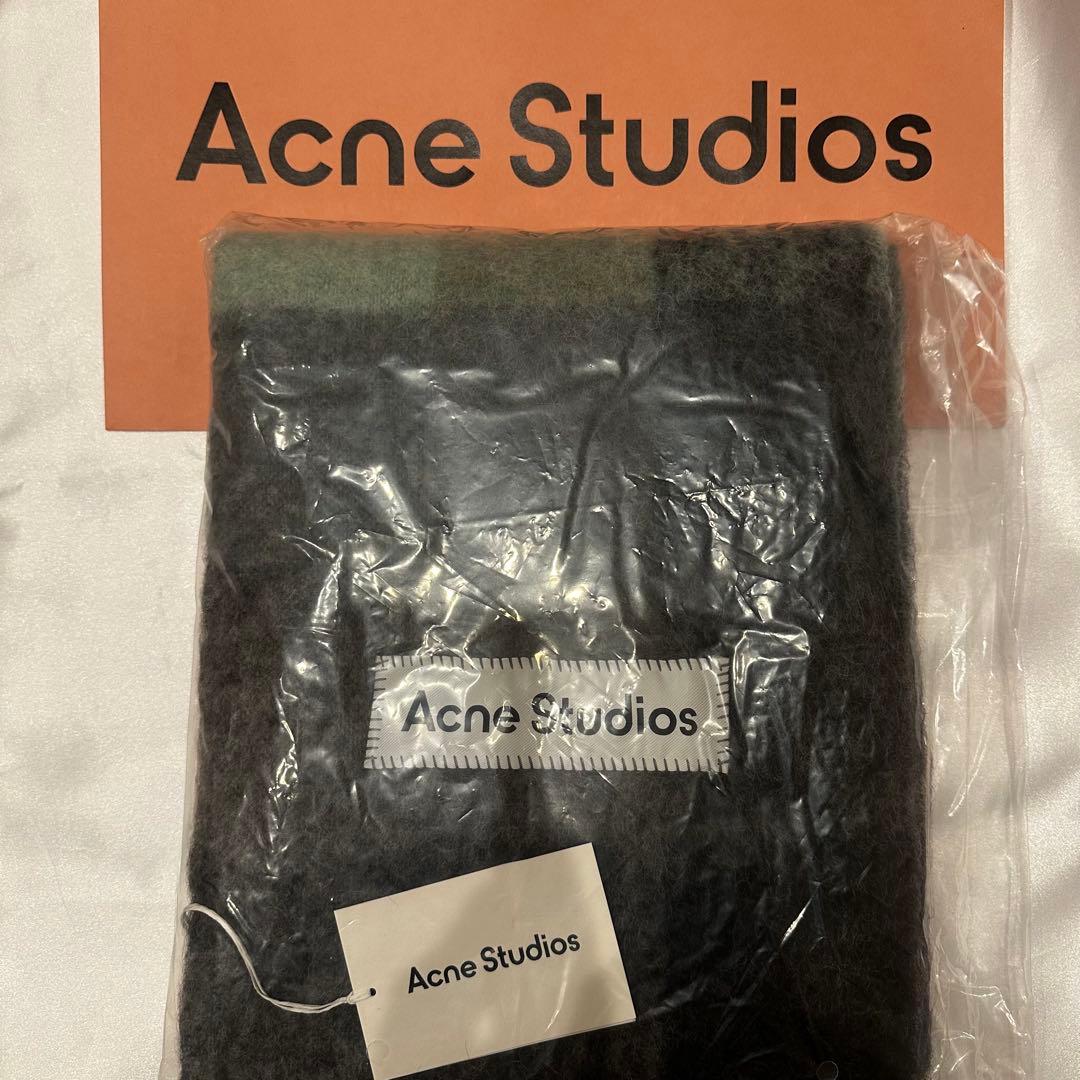 【ジニーソクジン出品】Acne Studios モヘアチェックスカーフ