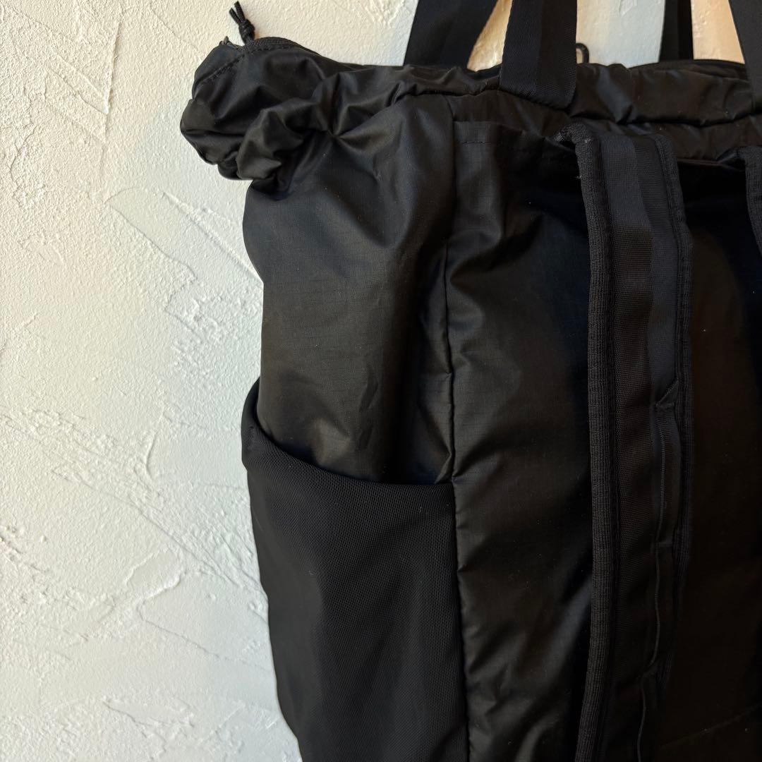 パタゴニア ウルトラライト ブラックホール トート パック 27L