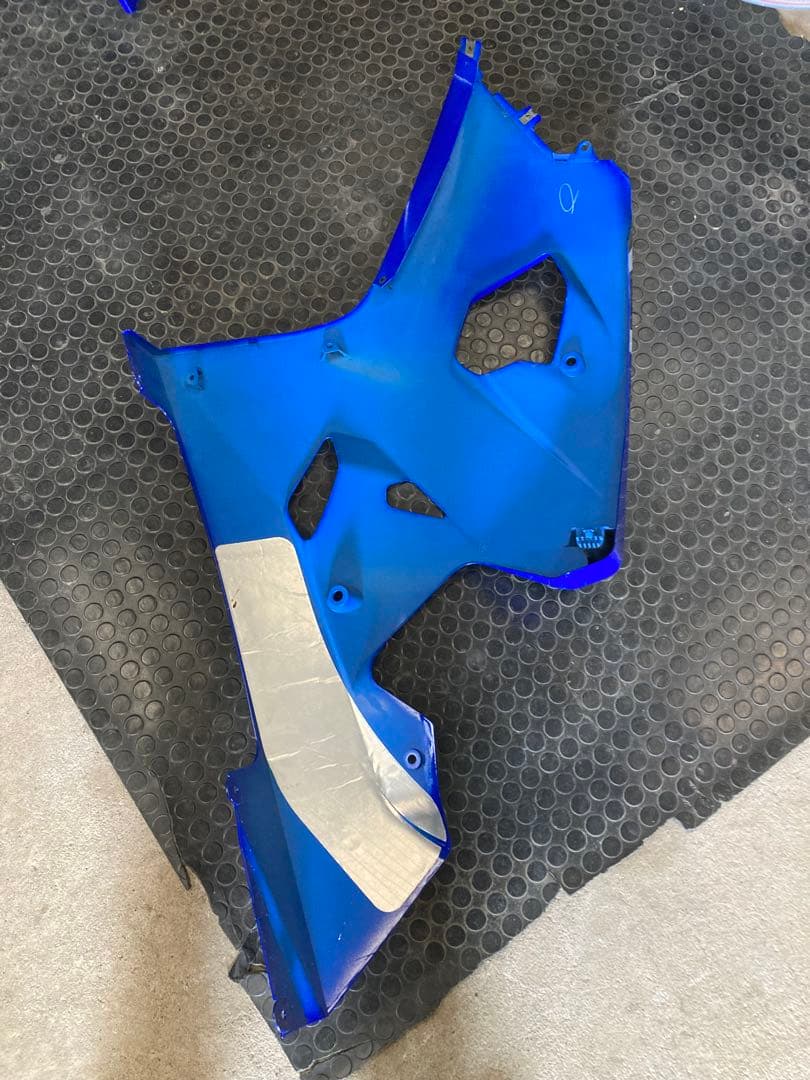 SUZUKI GSX-R 600カウル