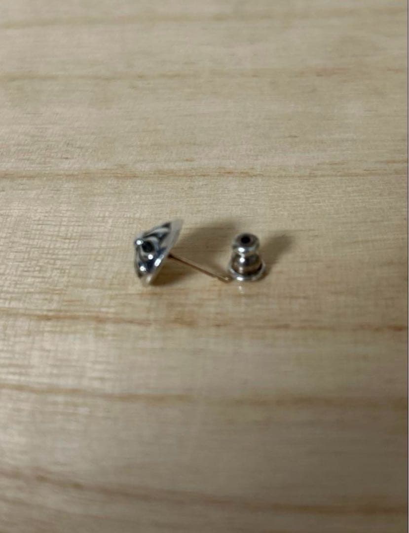 美品　CHROM HEARTS クロムハーツ　クロスボールピアス