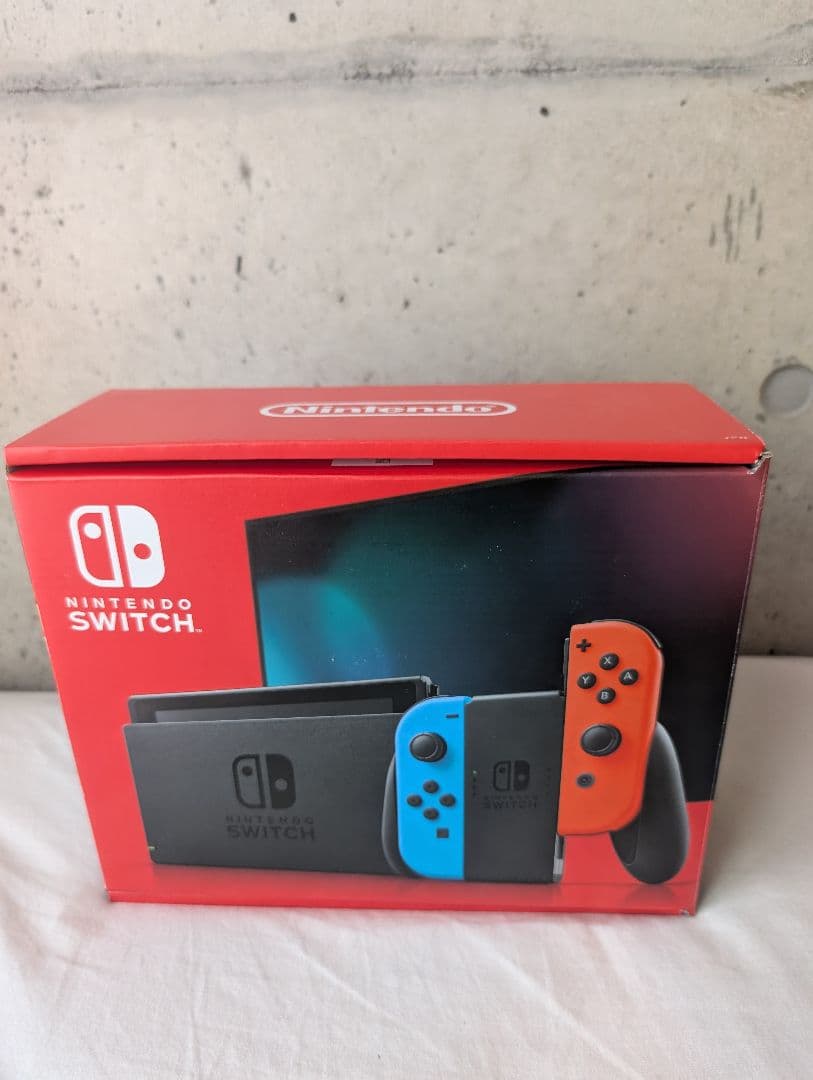 ［付属品全てあり]Nintendo Switch 本体　2023年製