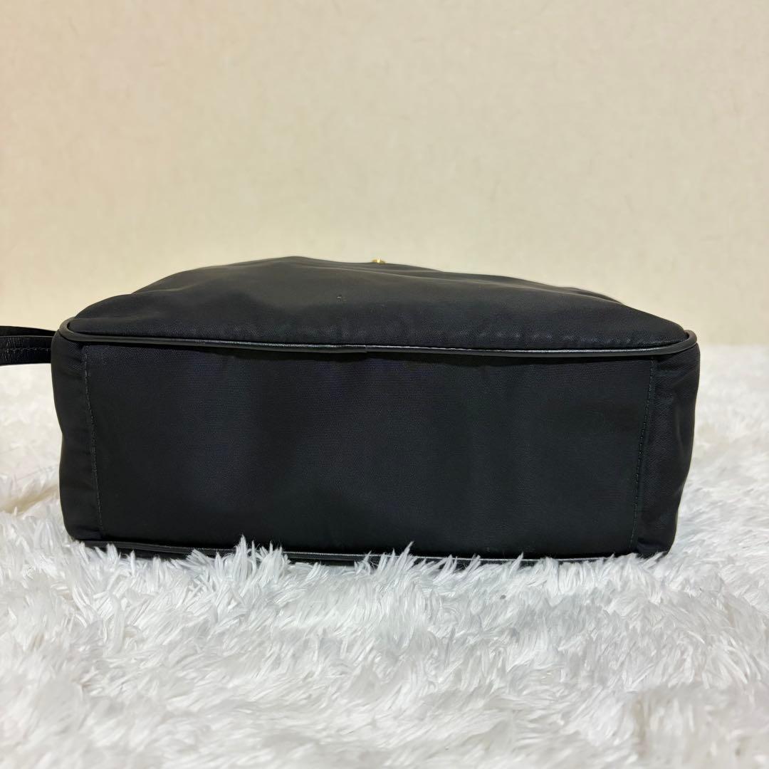 美品　プラダ　ナイロン　カメラバッグ　ショルダーバッグ　ブラック　1BH089