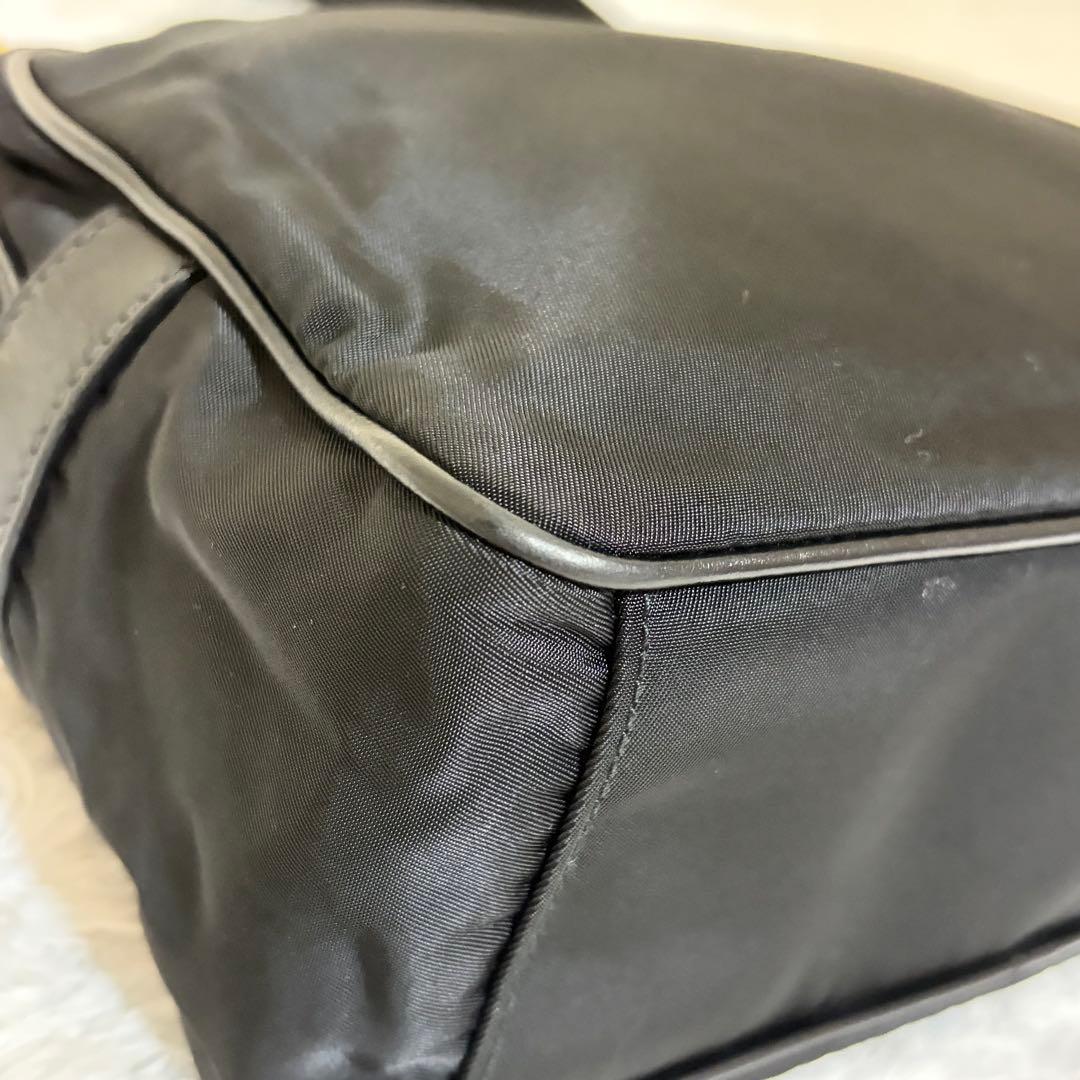 美品　プラダ　ナイロン　カメラバッグ　ショルダーバッグ　ブラック　1BH089