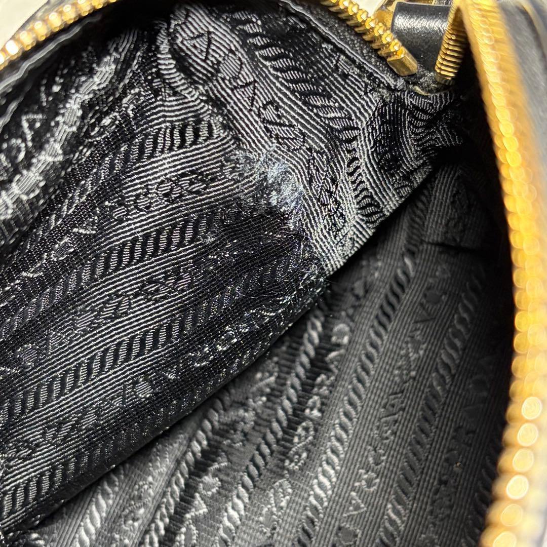 美品　プラダ　ナイロン　カメラバッグ　ショルダーバッグ　ブラック　1BH089