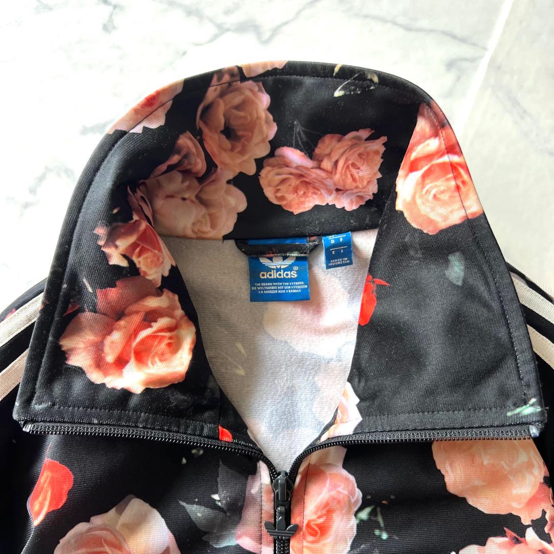 完売 RITA ORA着用 【adidas】 トラックジャケット　薔薇花柄　OT