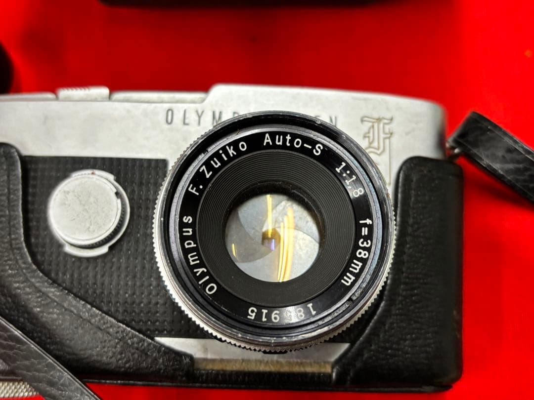 [お宝]OLYMPUS PEN F フィルムカメラ カメラケース付き※値下げ不可