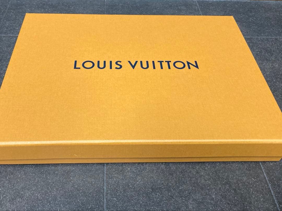 VUITTON マフラー ピンク ルイヴィトン エトール・アメージングラム