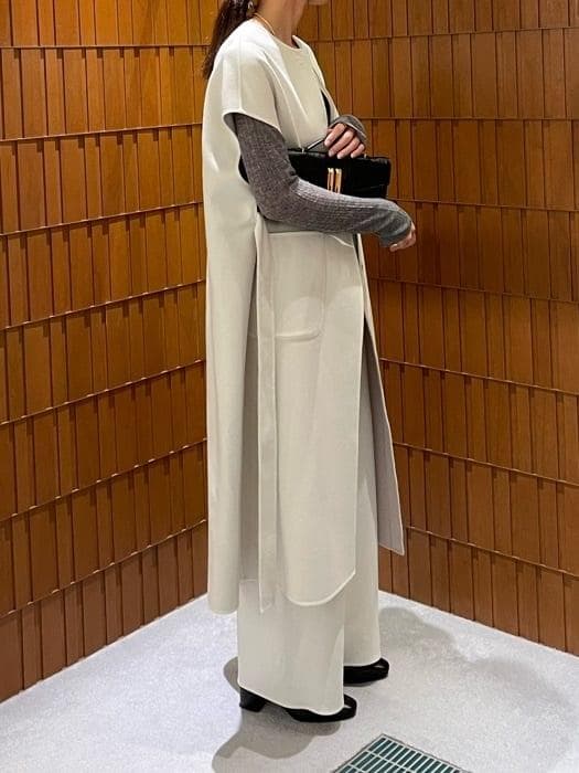 TOMORROWLAND 18万ウールカシミヤライトリバー ベルテッドロングジレ