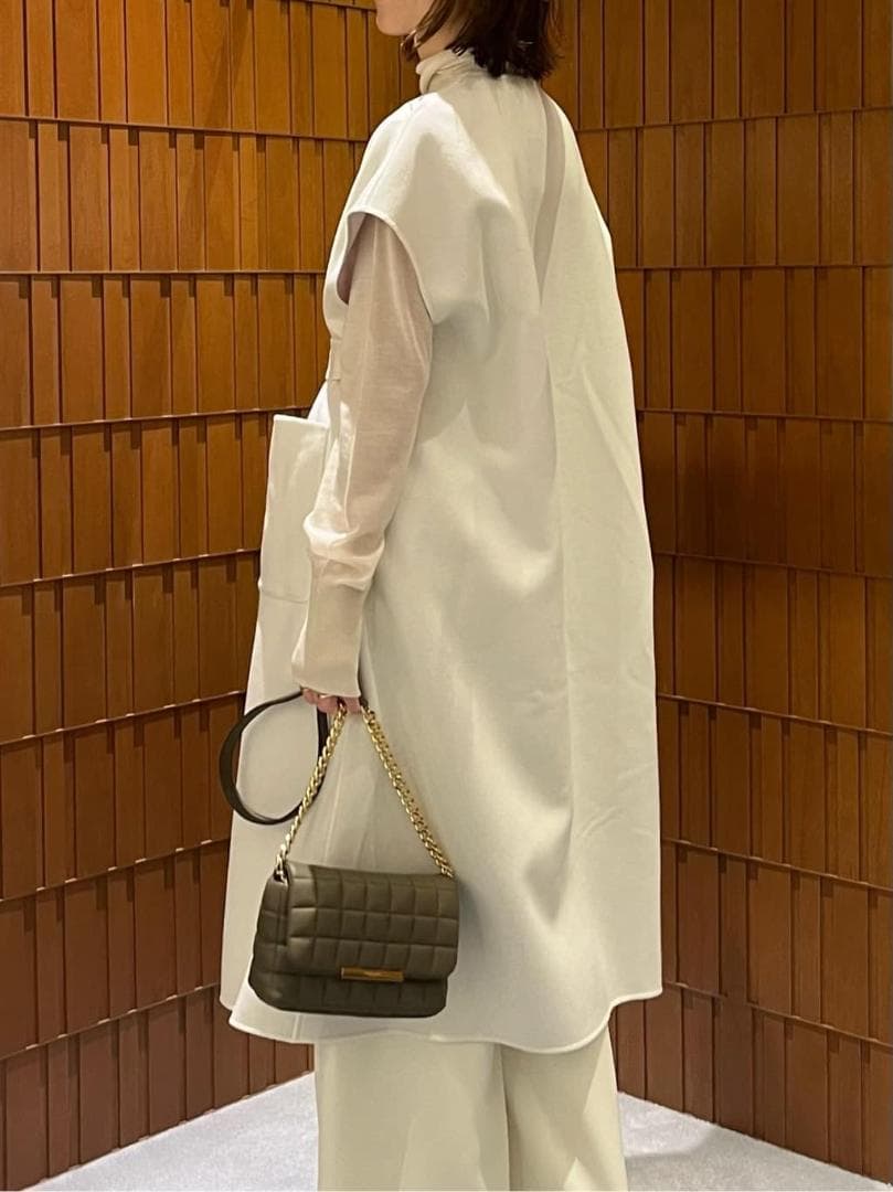 TOMORROWLAND 18万ウールカシミヤライトリバー ベルテッドロングジレ