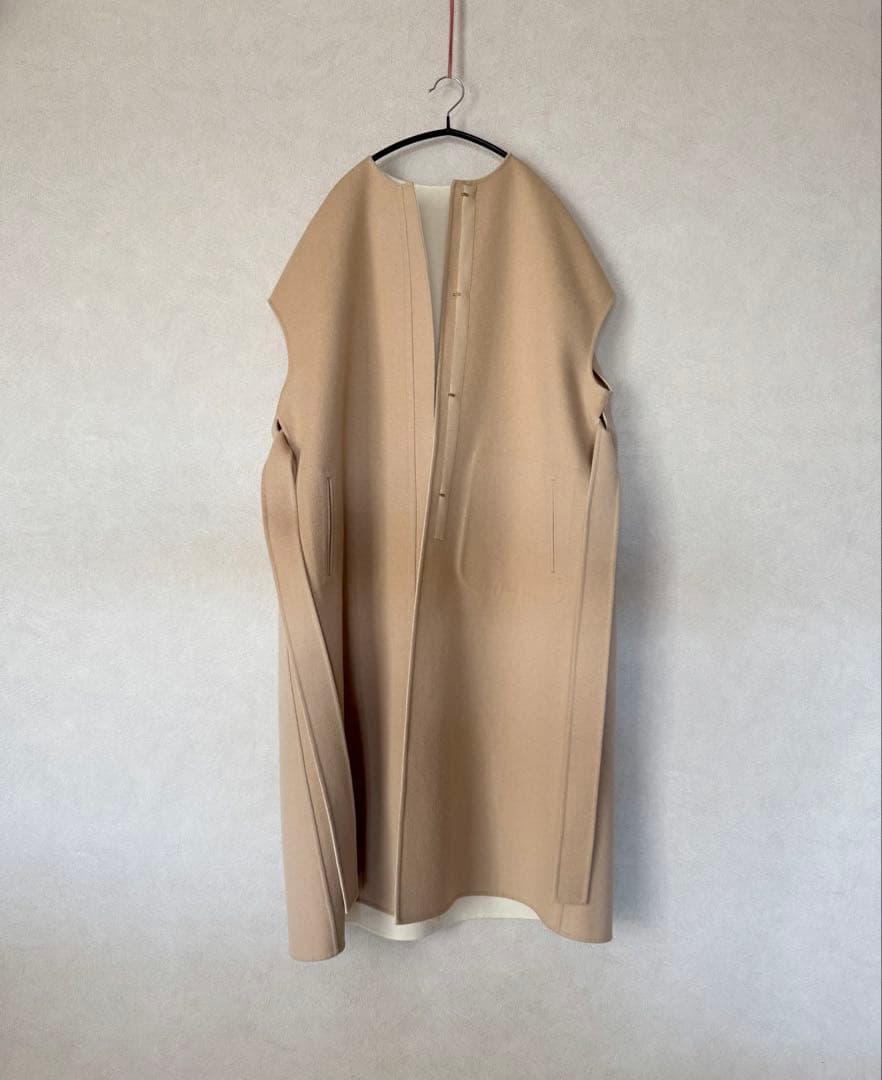 TOMORROWLAND 18万ウールカシミヤライトリバー ベルテッドロングジレ