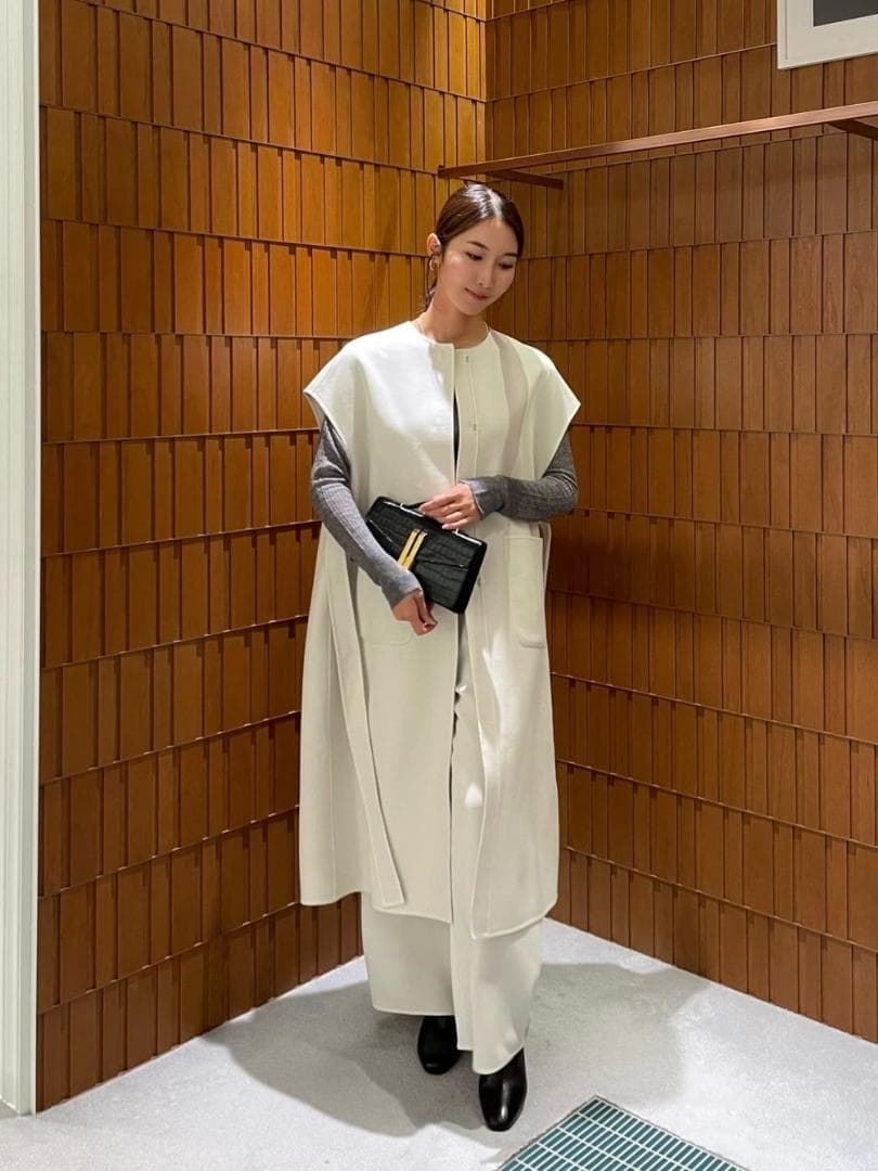 TOMORROWLAND 18万ウールカシミヤライトリバー ベルテッドロングジレ