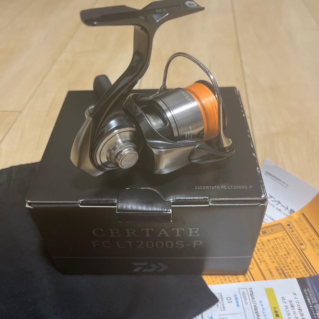 24セルテートFC LT2000S-P スピニングリール