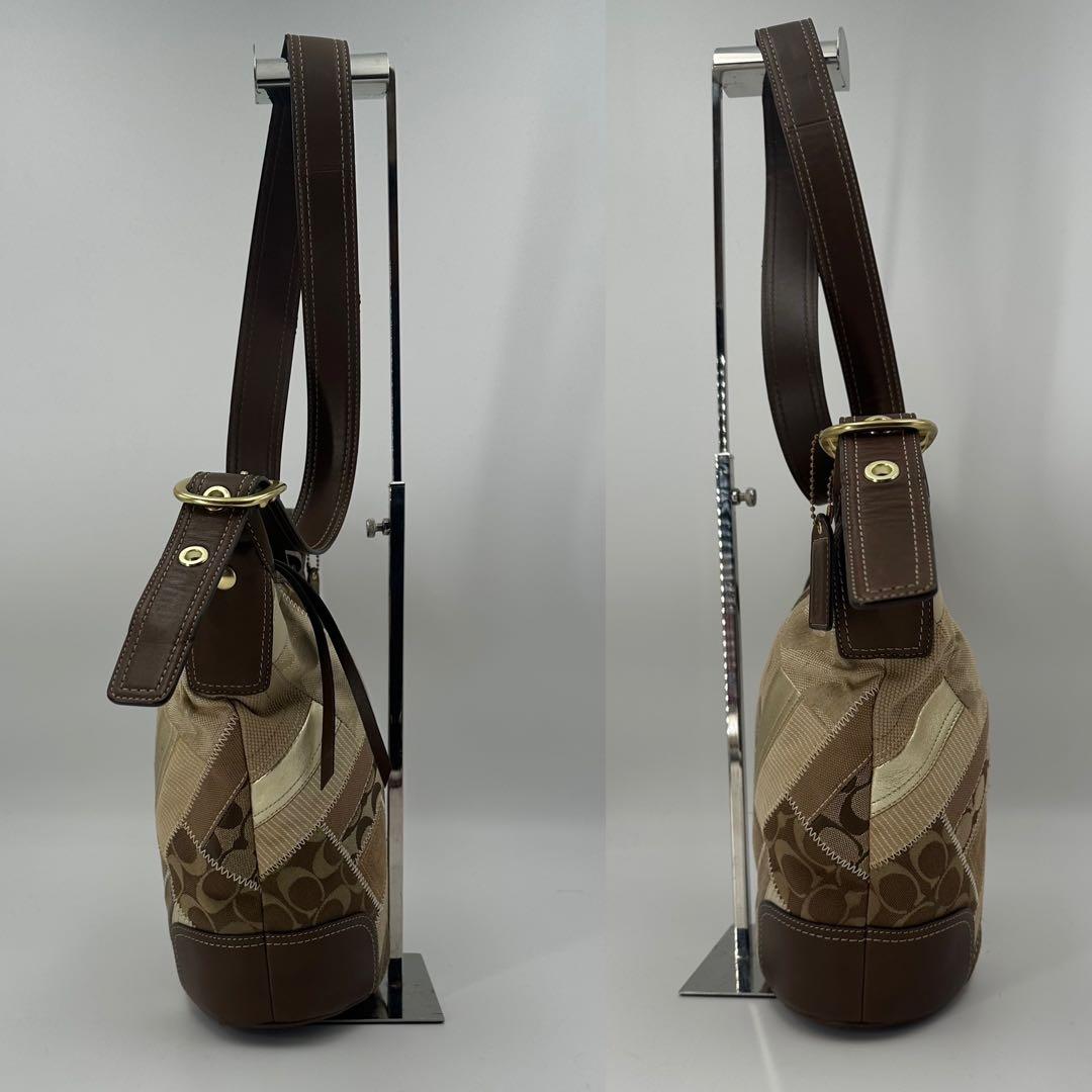 コーチ　パッチワーク　ショルダーバッグ　バケツ型　シグネチャー　ベージュ