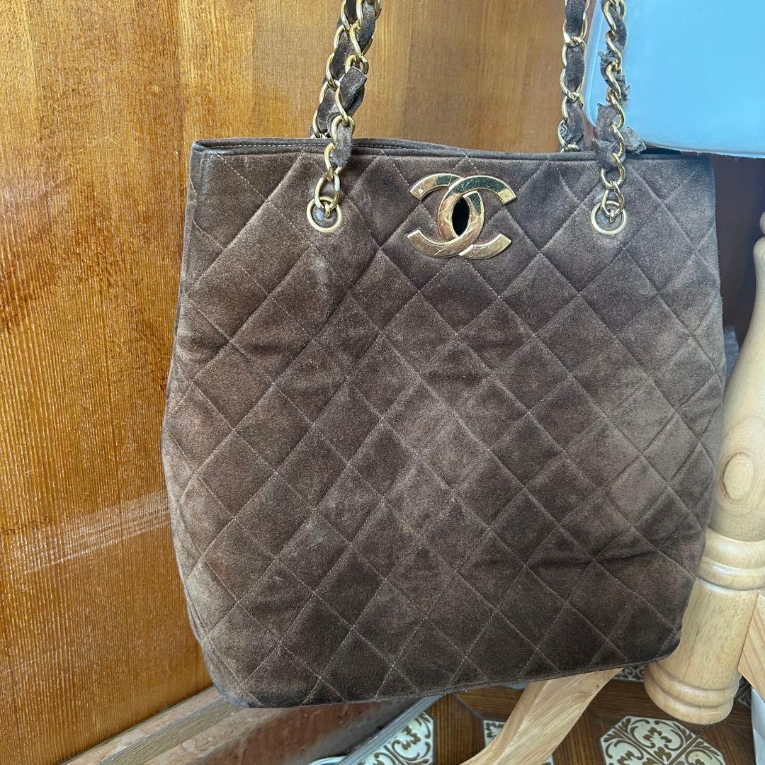 Chanel キルティングショルダーバッグ ブラウン