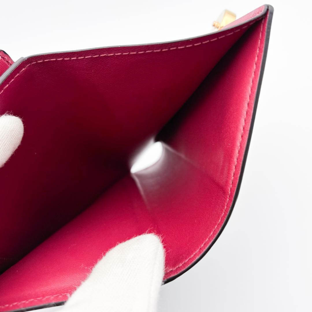 みぃ ルイヴィトン ポルトフォイユ フロール コンパクトフューシャ