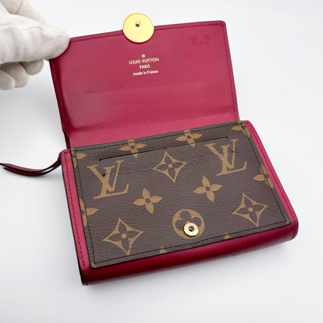 みぃ ルイヴィトン ポルトフォイユ フロール コンパクトフューシャ