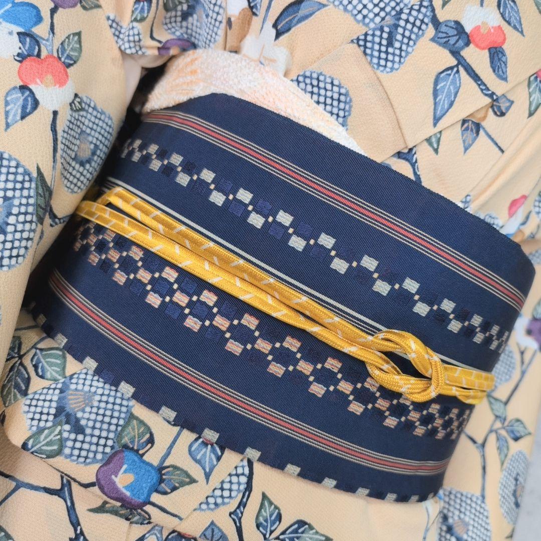 小紋単品　着物　正絹　椿　花柄　黄ベージュ地　可愛　着物美品　D2