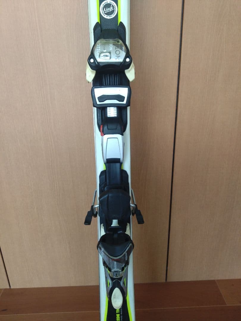 サマーゲレンデ用スキー板　Volkl