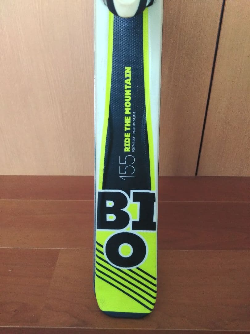 サマーゲレンデ用スキー板　Volkl