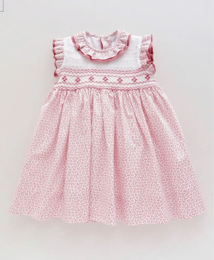 【完売品】サンサカエプチ　Laura smocked dress